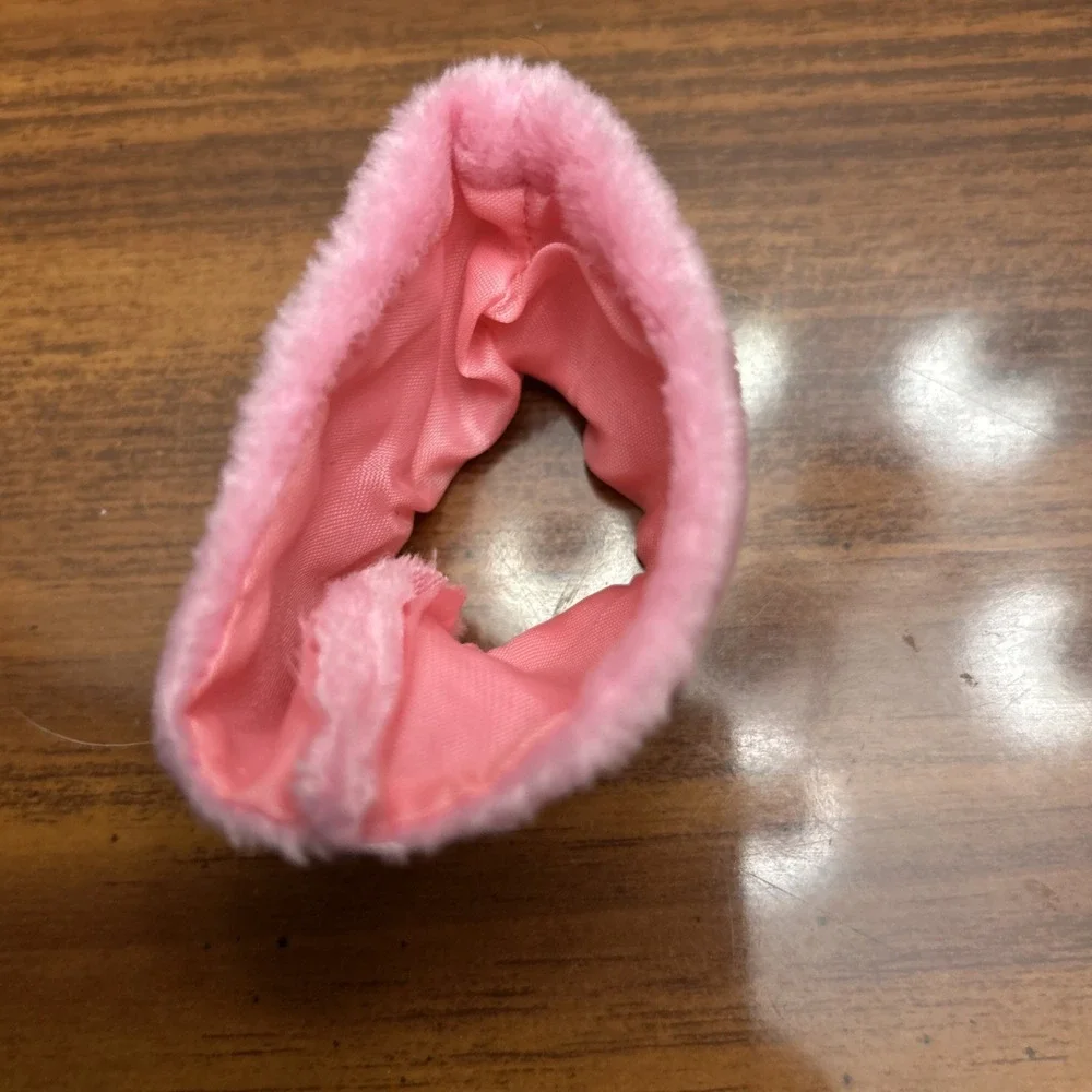 Barbie Light Pink Fur Shoulder‎ Shawl